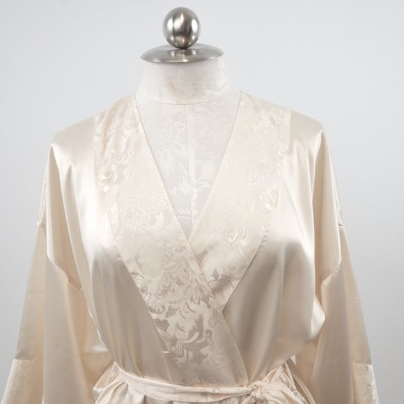 Victoria’s Secret OS Satin Wrap Belted Robe Gown Cream Ivory White Wedding Sexy - Picture 2 of 12